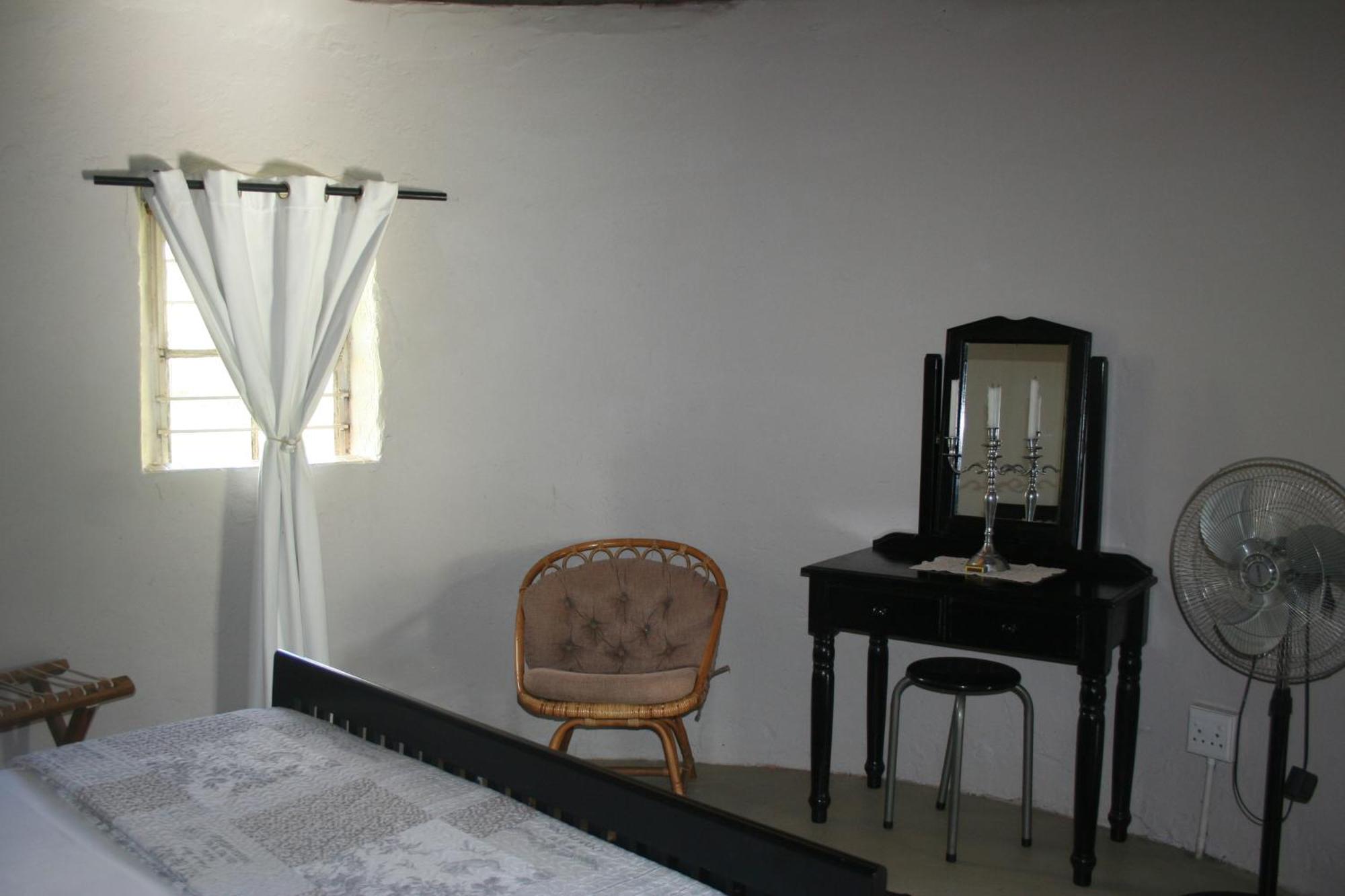 Suikerbosskuur Rondavel & Chalet Amsterdam Εξωτερικό φωτογραφία
